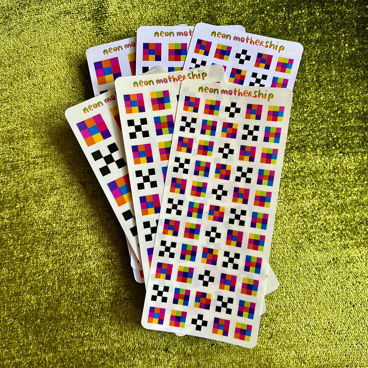 Geo Square Cluster Deco